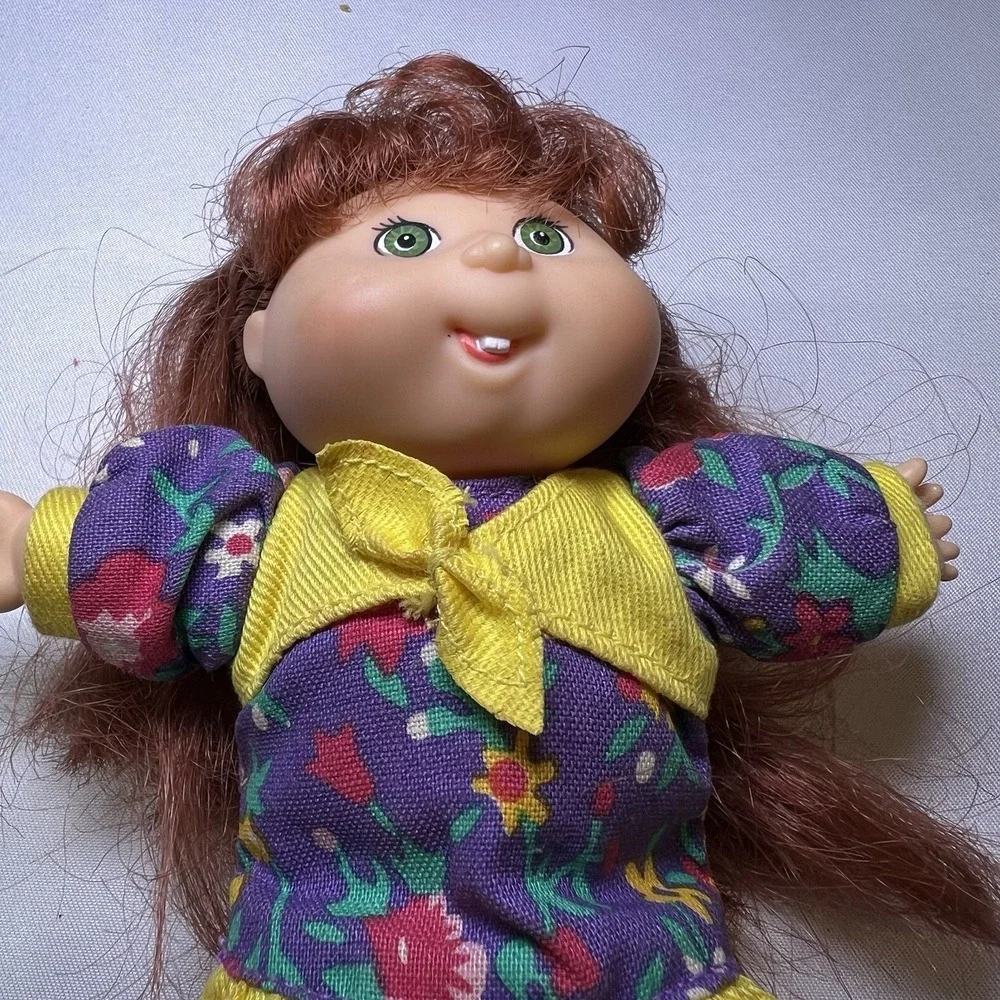 CABBAGE PATCH Doll‎ Mini Figure Vintage 1995 Red Hair Girl Floral Dress Grn Eyes
